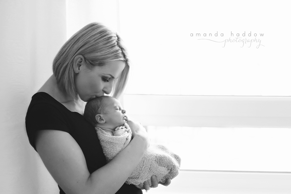 Newborn pictures victoria bc - baby mila mom