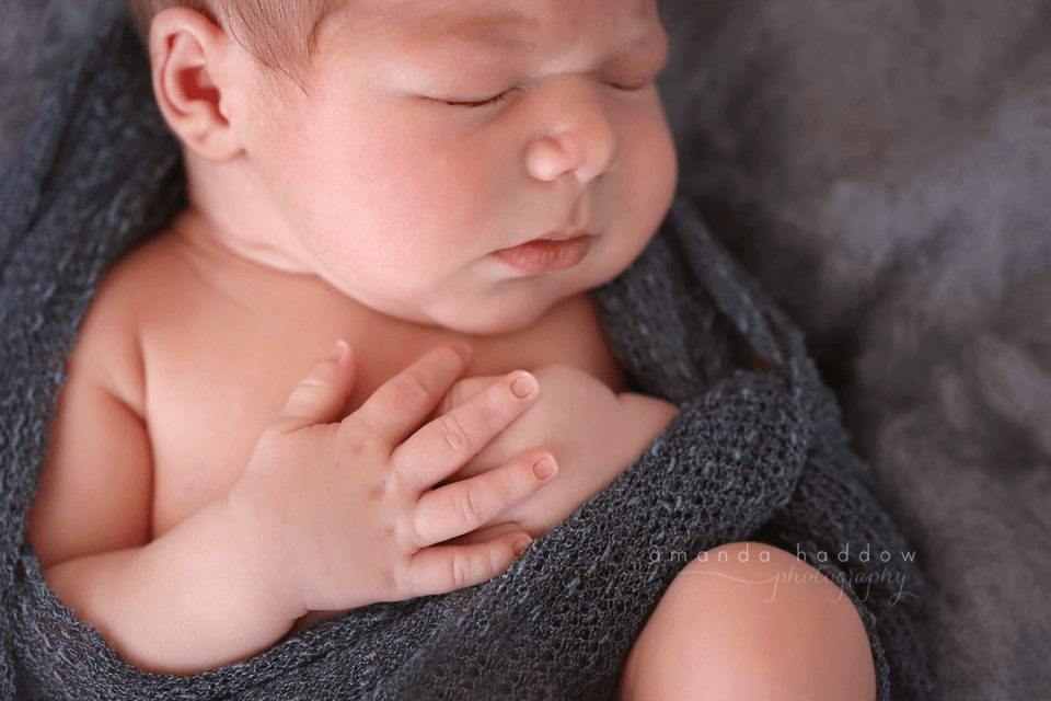 newborn pictures victoria - baby david wrap2